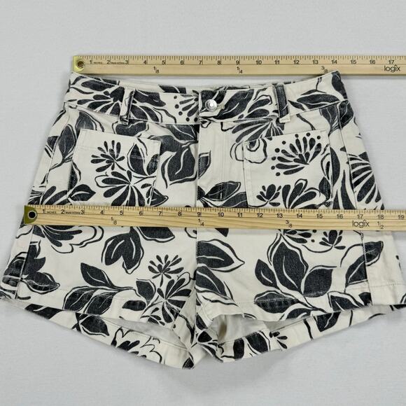 J Crew Womens Tropical Berry Block Print Patch Pocket Denim Short Size 0 Black - Picture 8 of 12